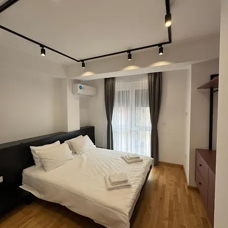 Central Suites *