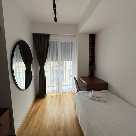 Central Suites *